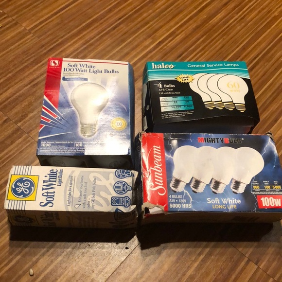 Other - 14 NWT lightbulbs